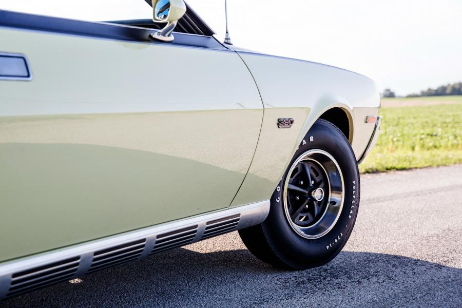 Детали экстерьера AMC AMX (7039-7) 1970 года  (фото 25 из 40)